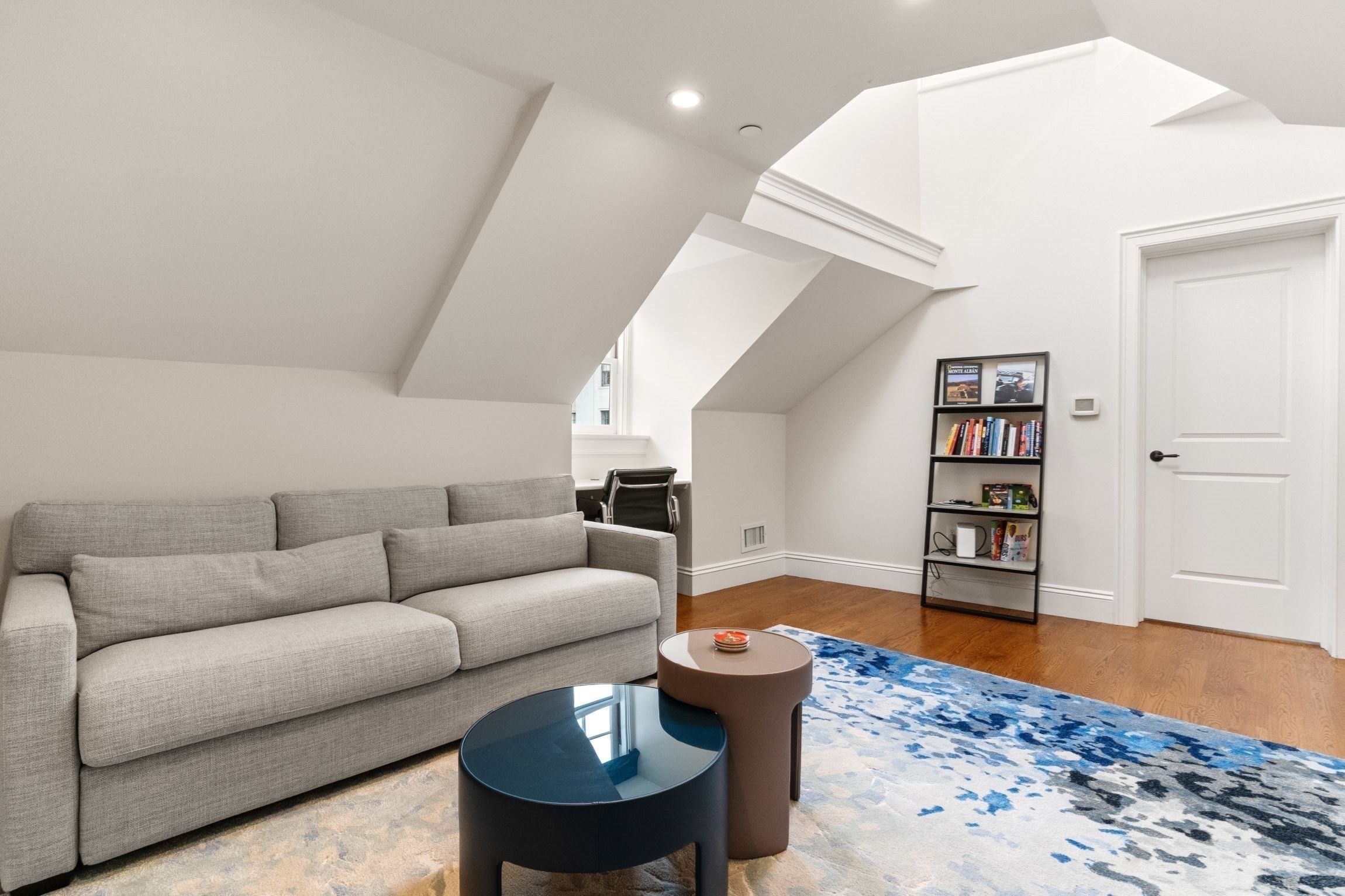 31 Mount Vernon St # 4