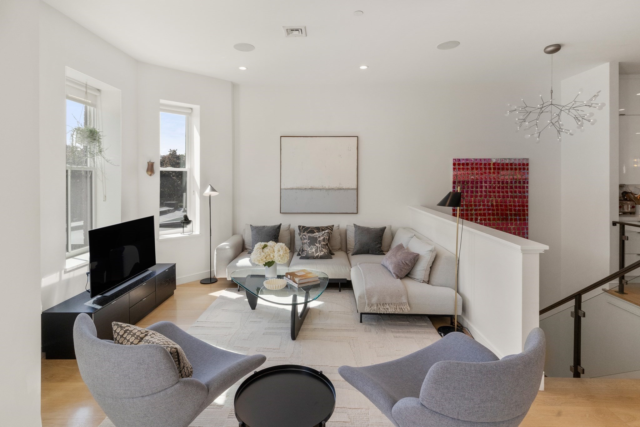 429 Columbus Ave # 2