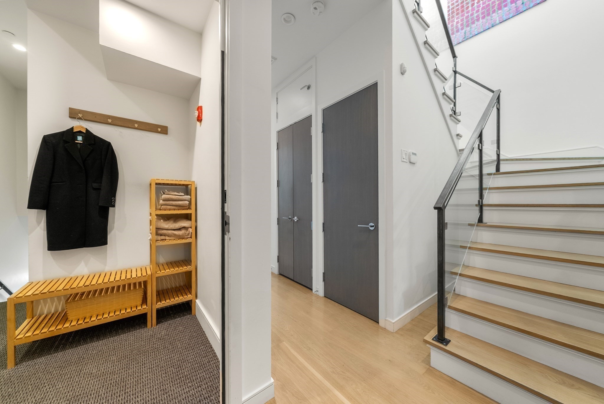 429 Columbus Ave # 2