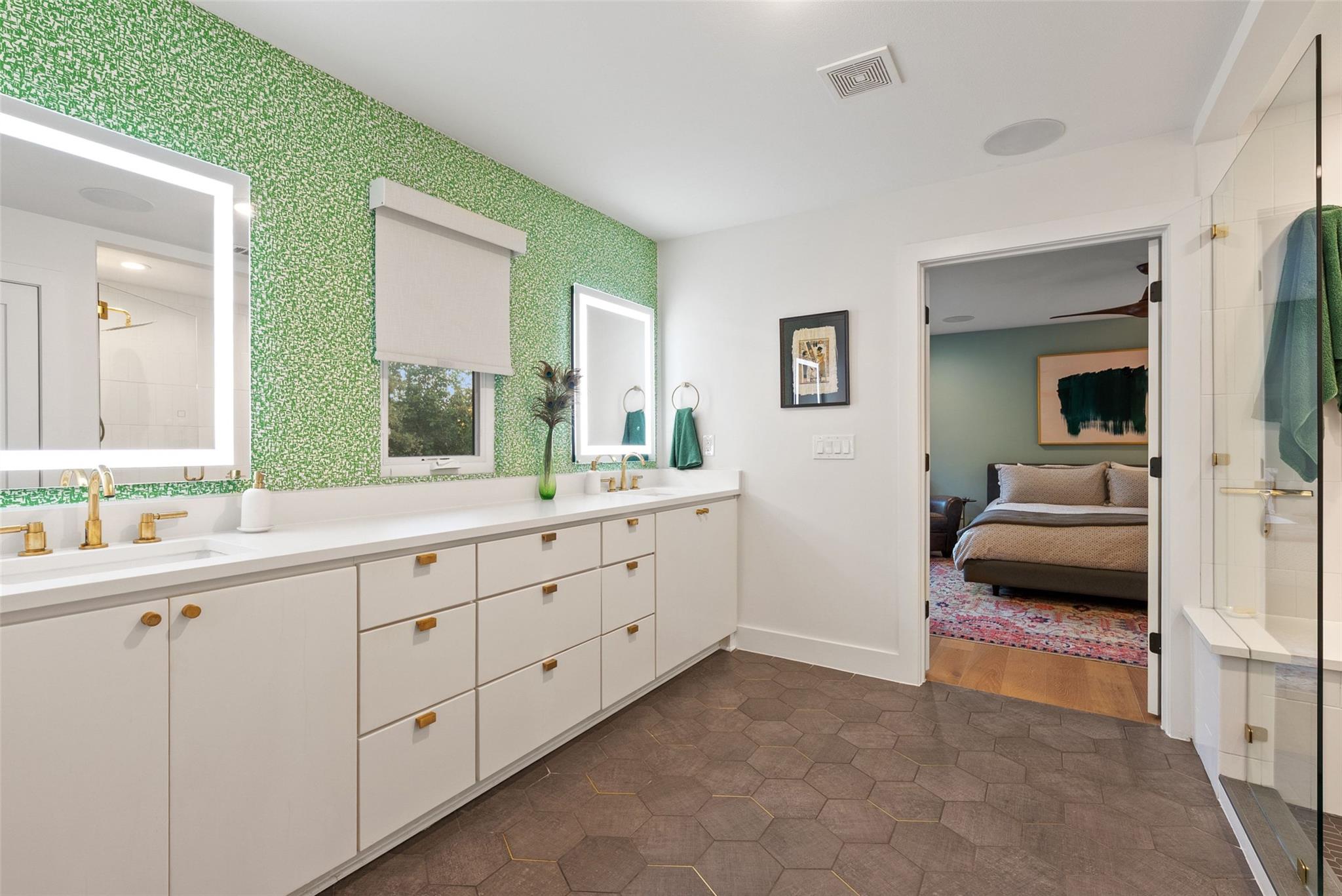 Balcones Mid-Century Modern Oasis