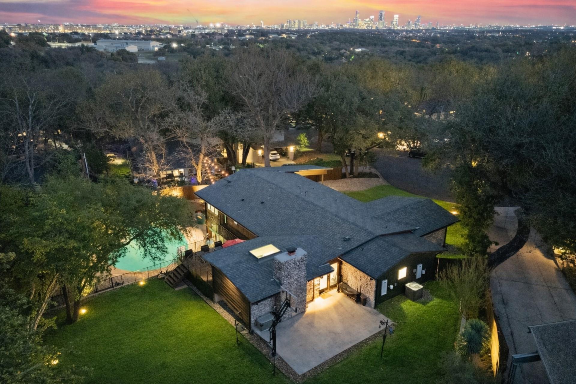 Balcones Mid-Century Modern Oasis