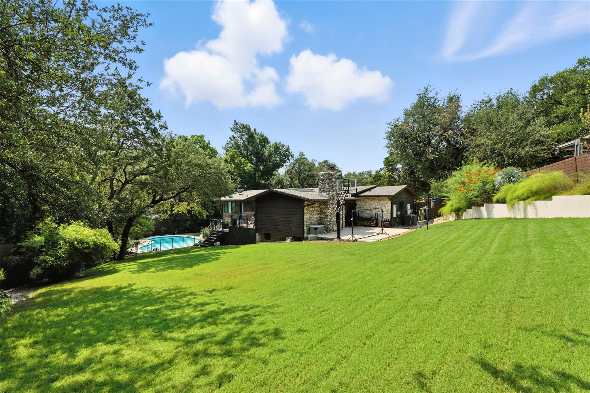 Balcones Mid-Century Modern Oasis