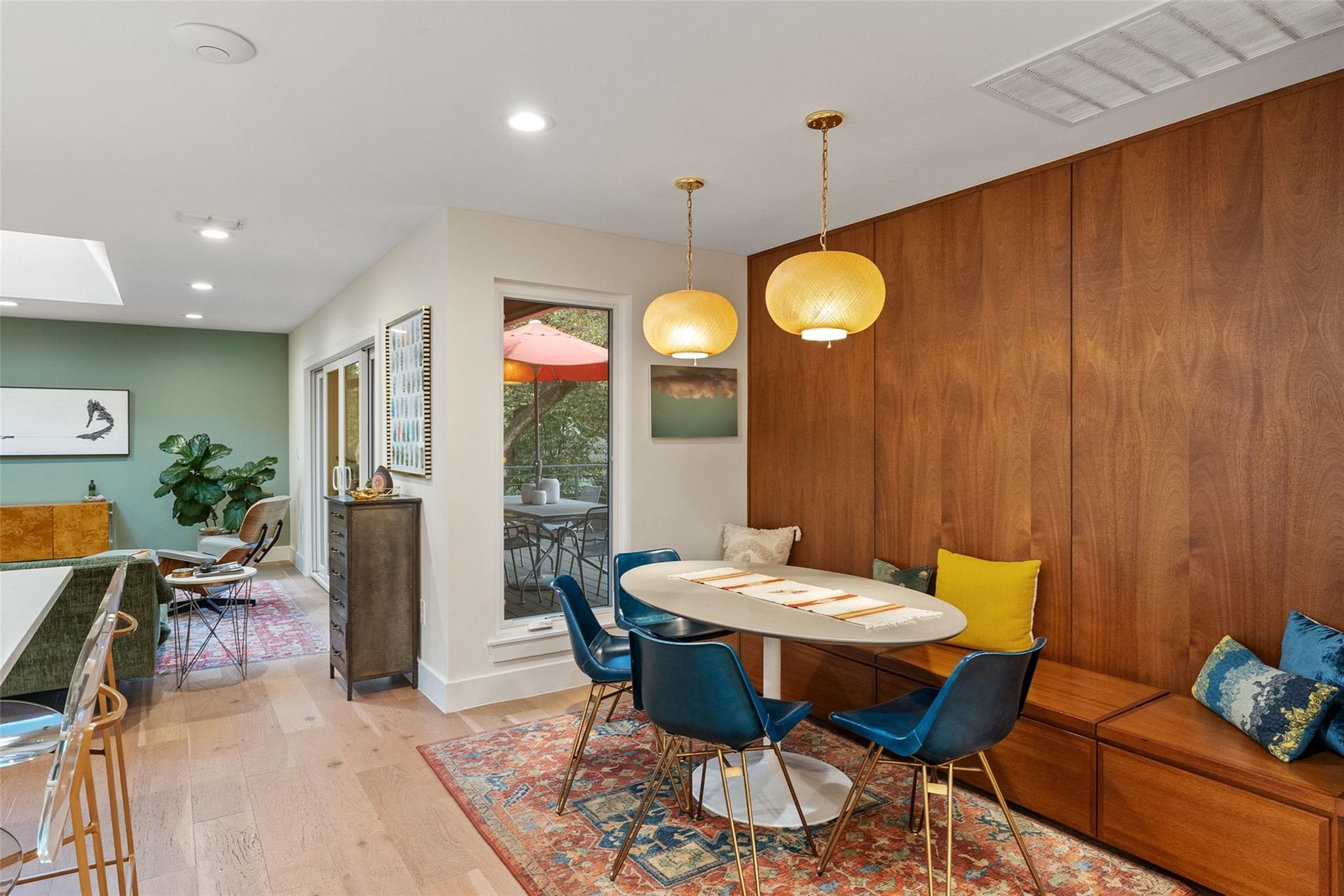 Balcones Mid-Century Modern Oasis