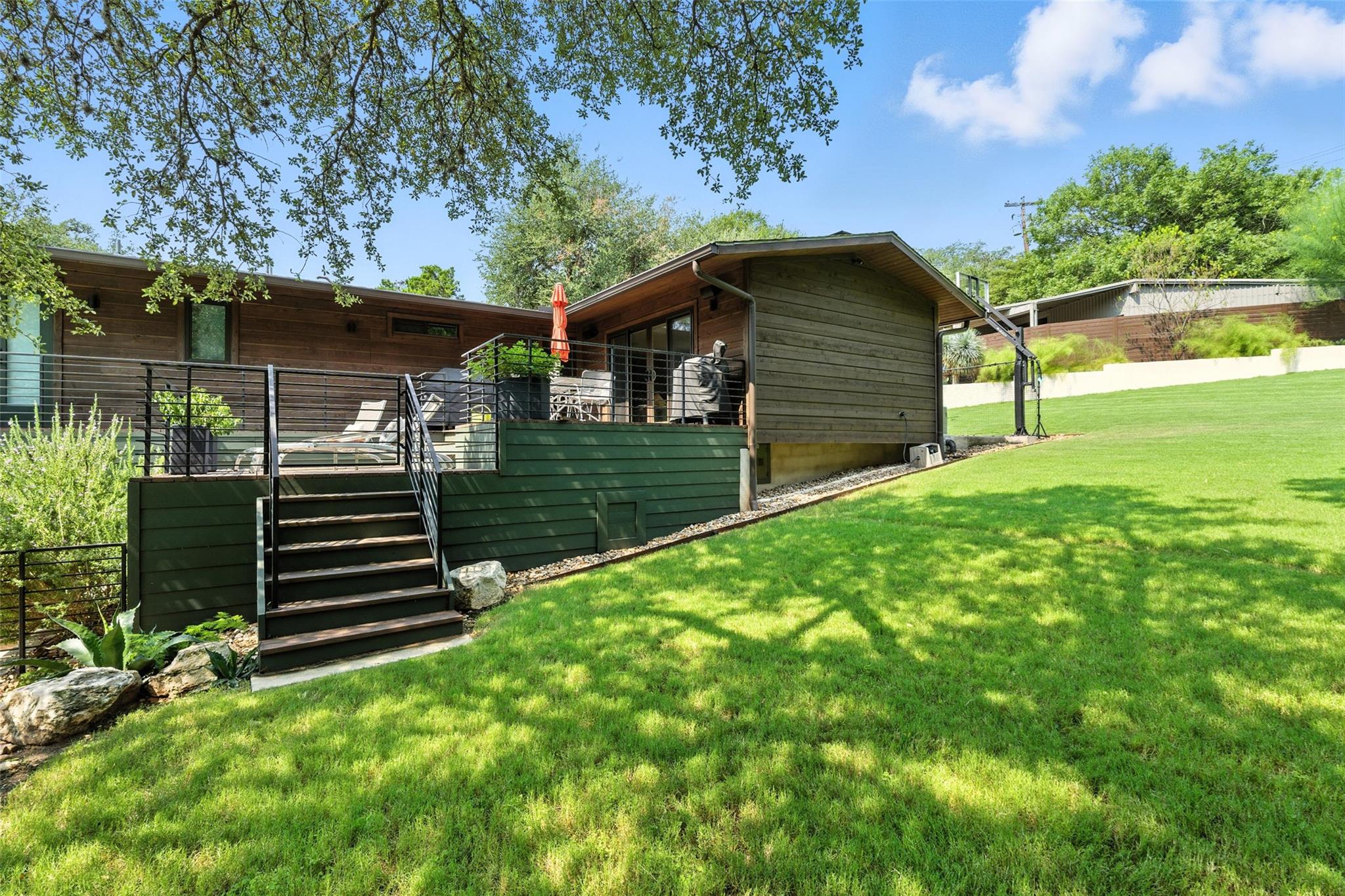 Balcones Mid-Century Modern Oasis
