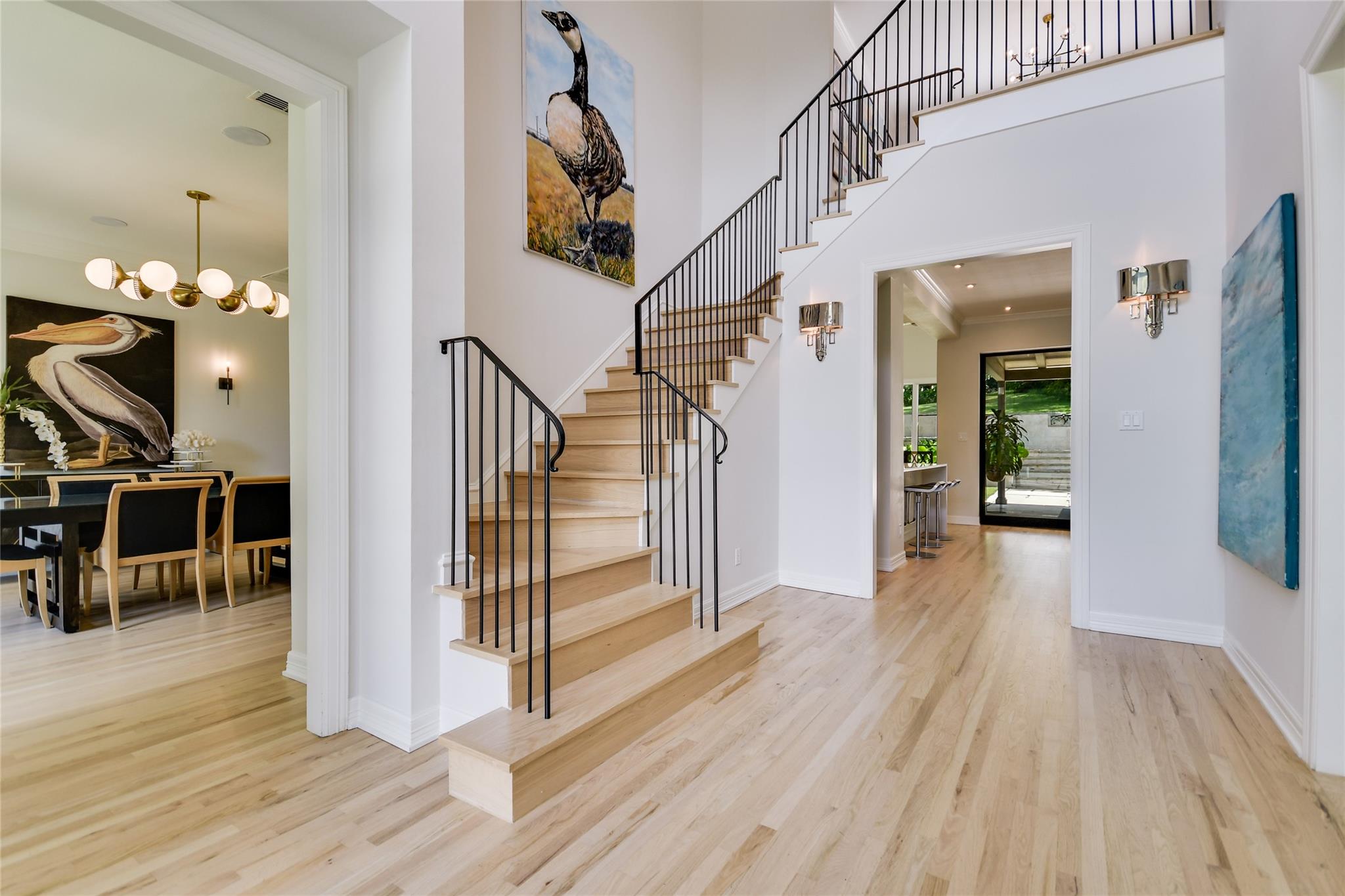103 Las Lomas DR