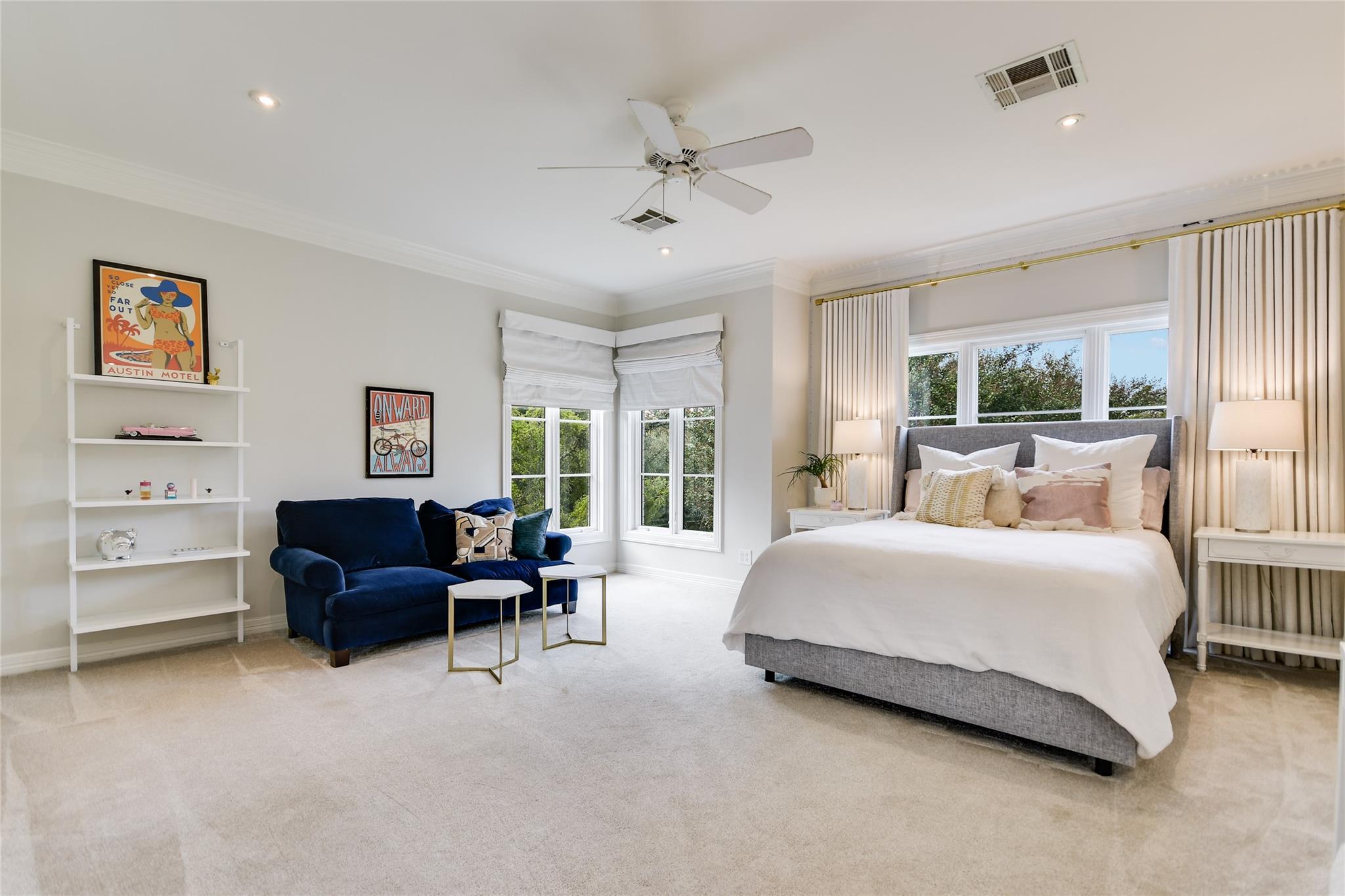 103 Las Lomas DR