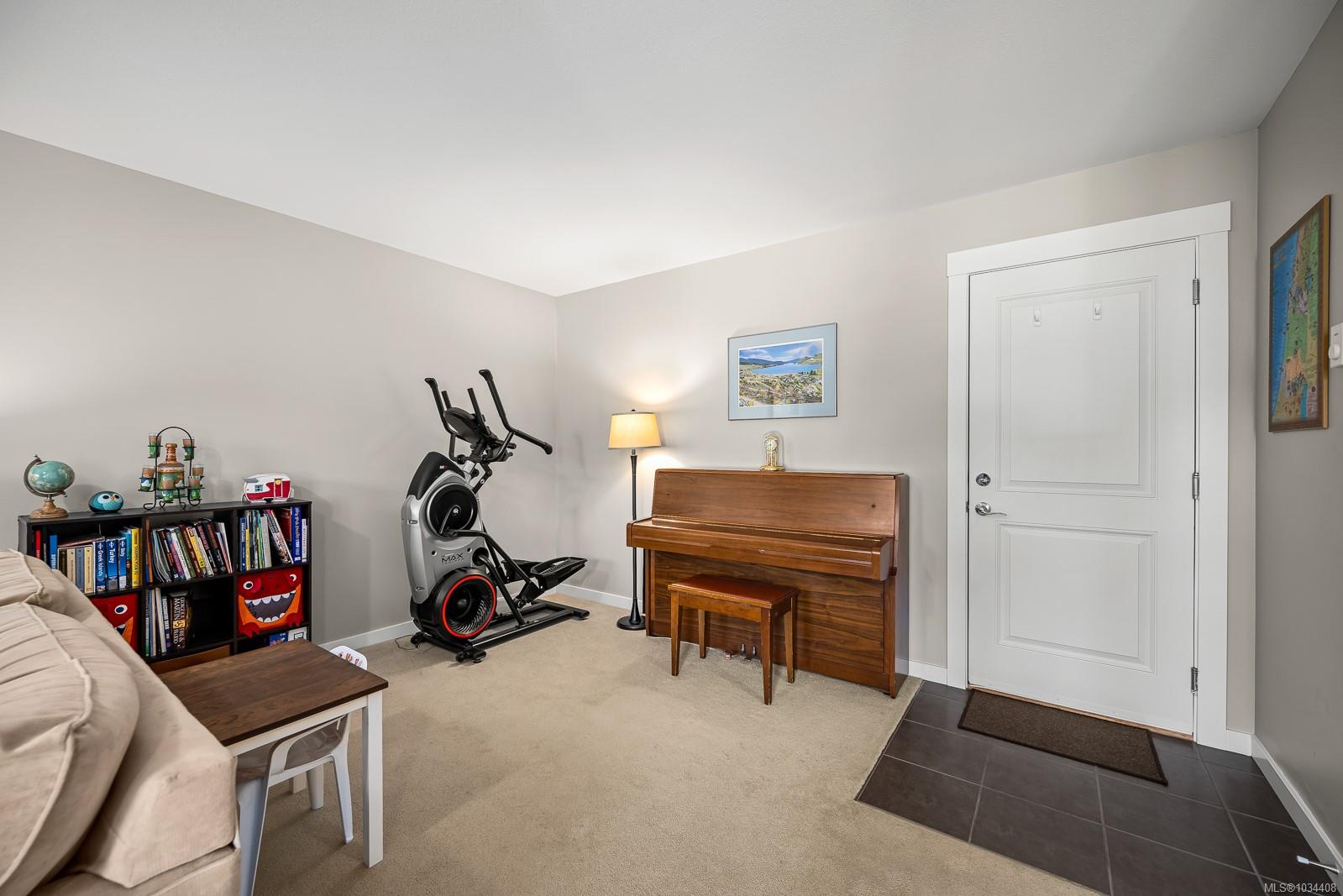 700 Lancaster Way # 23