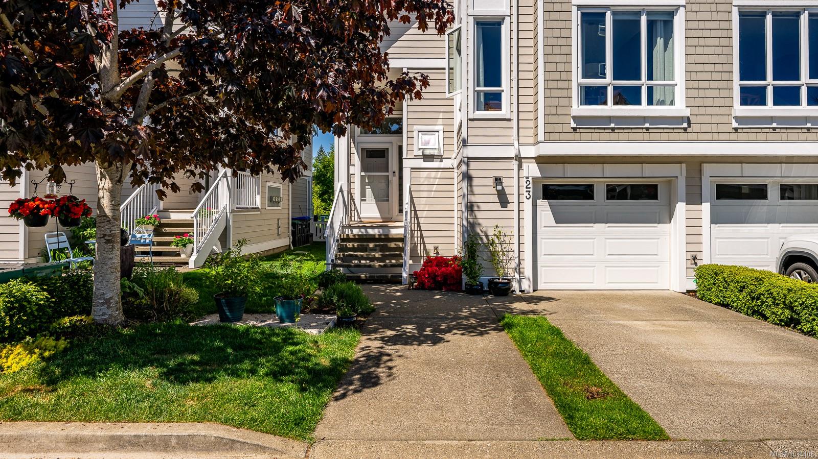 700 Lancaster Way # 23