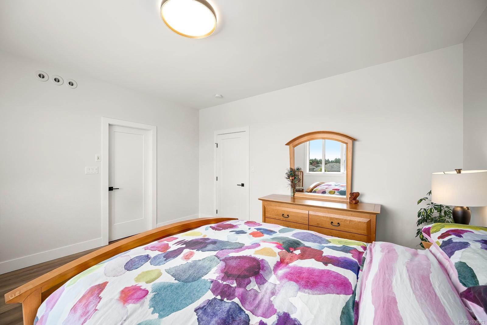387 Arizona Dr # 5A