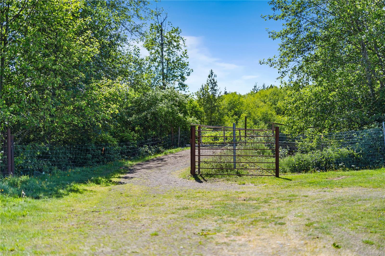 Lot A Castle Dr