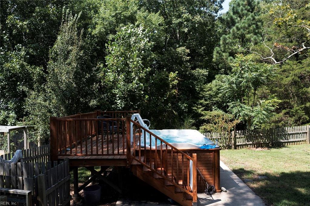 1022 Stewarts RD