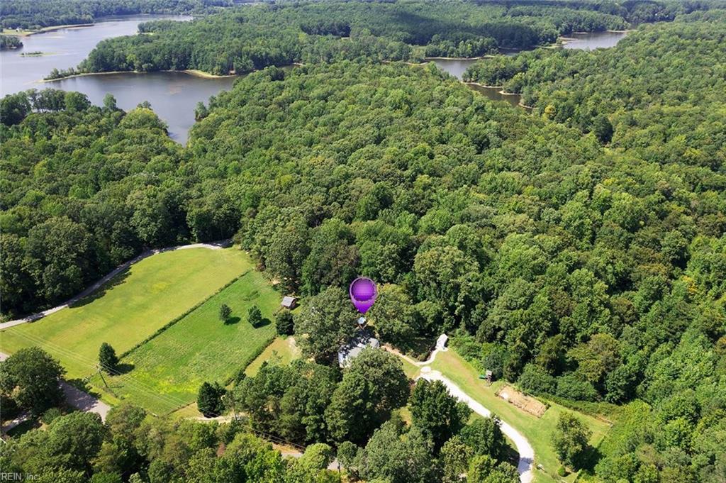1022 Stewarts RD