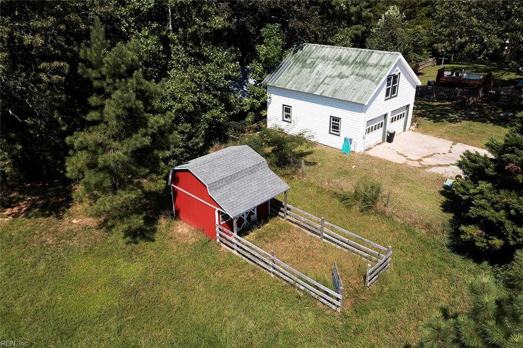1022 Stewarts RD