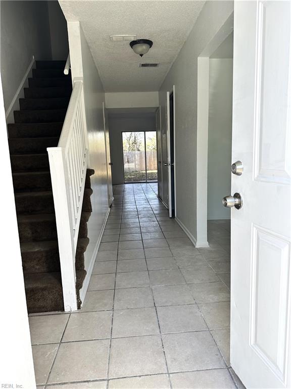 1129 Clydesdale LN