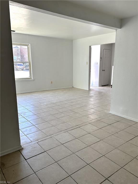 1129 Clydesdale LN