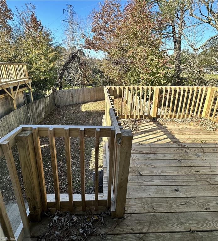 1129 Clydesdale LN