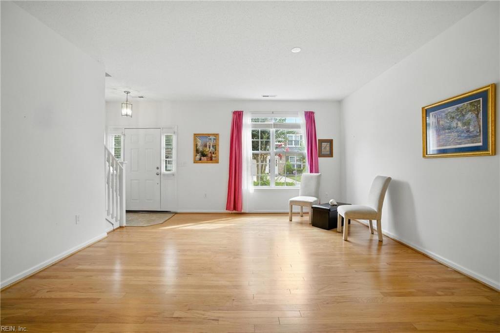 1428 Otterbourne CIR