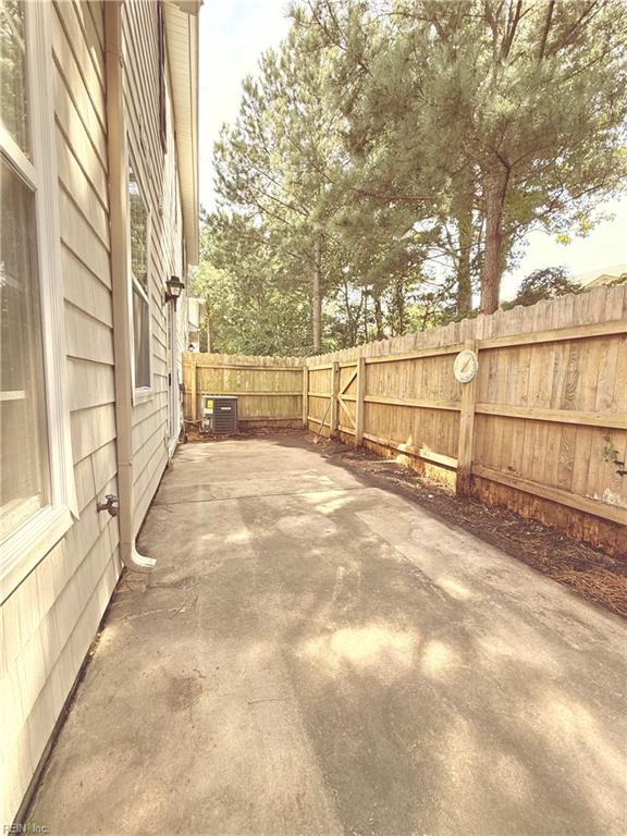 1428 Otterbourne CIR