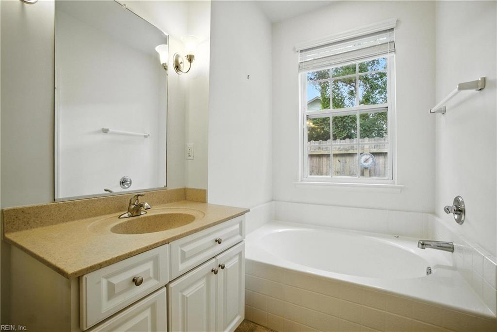 1428 Otterbourne CIR