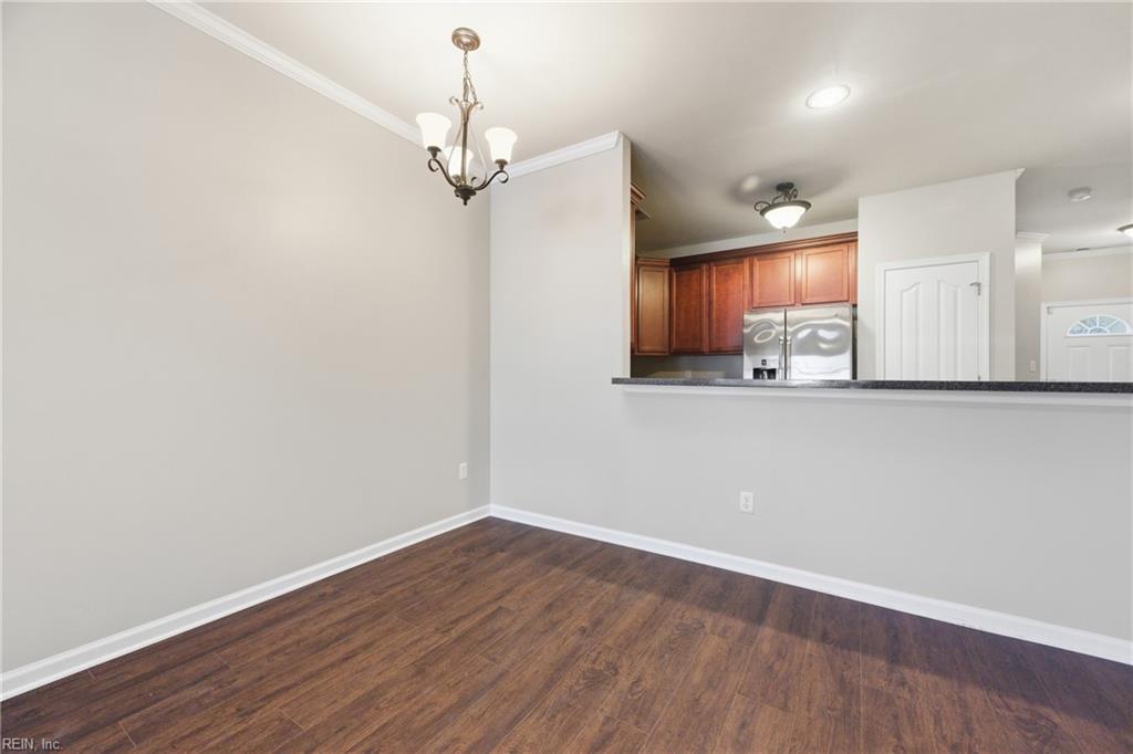 545 Settlement LN