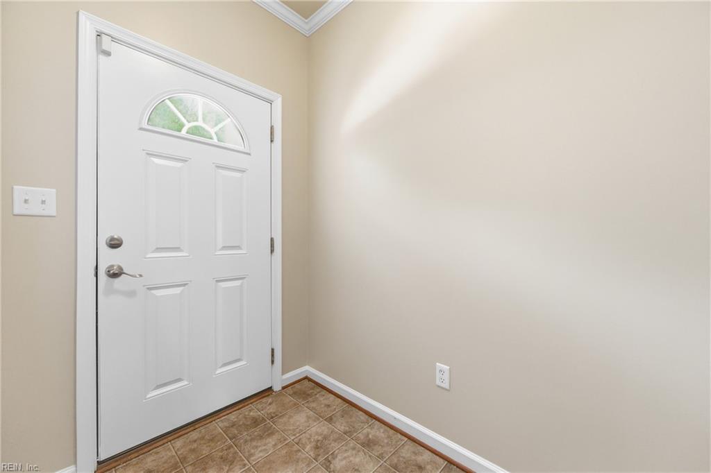 545 Settlement LN