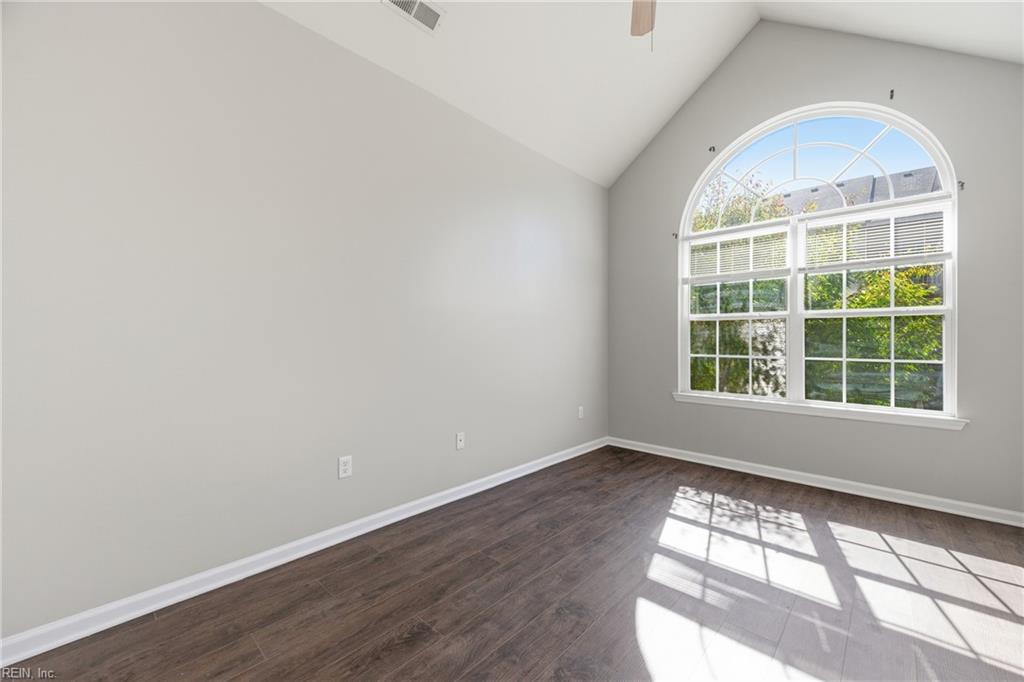 545 Settlement LN