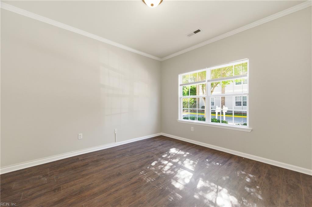 545 Settlement LN