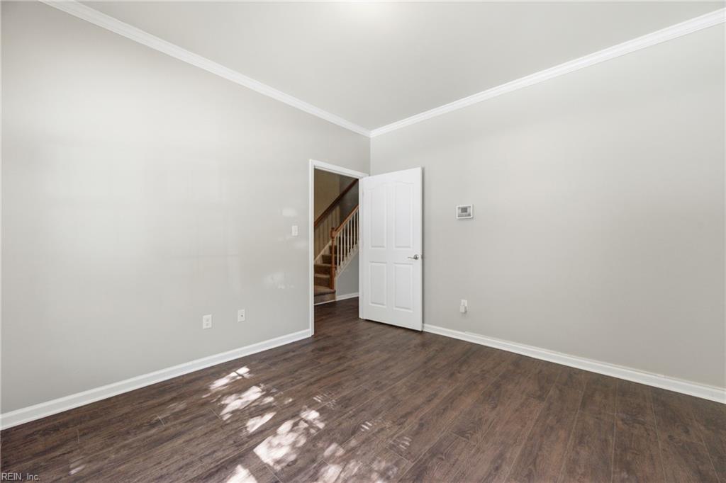545 Settlement LN