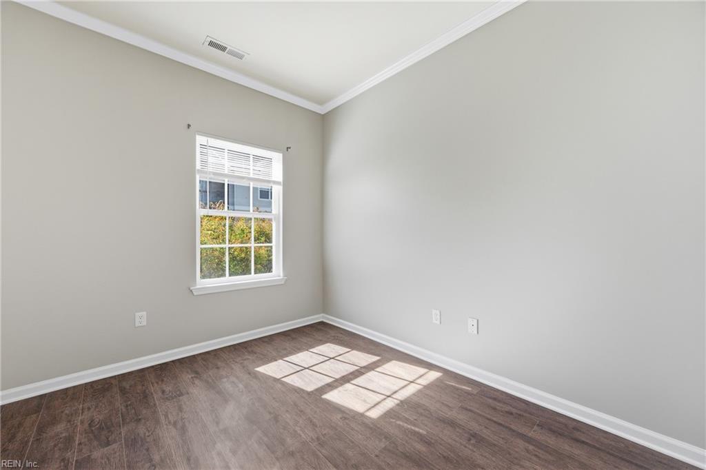 545 Settlement LN
