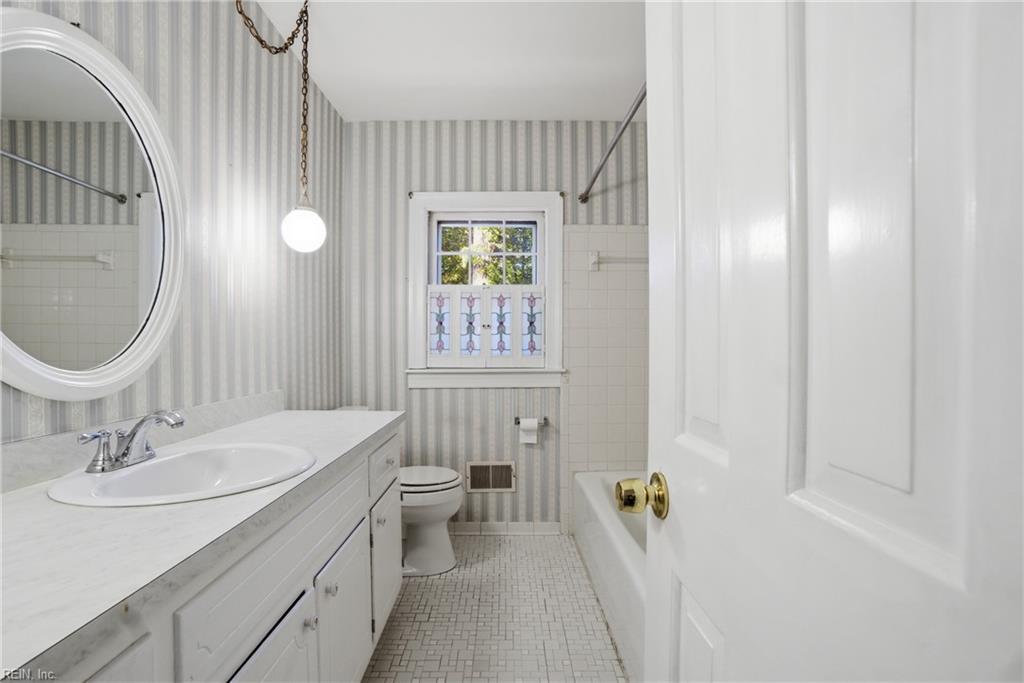 2904 Prince Of Wales DR