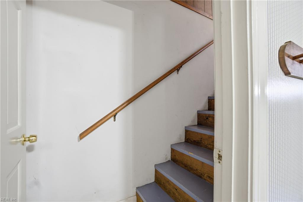 2904 Prince Of Wales DR