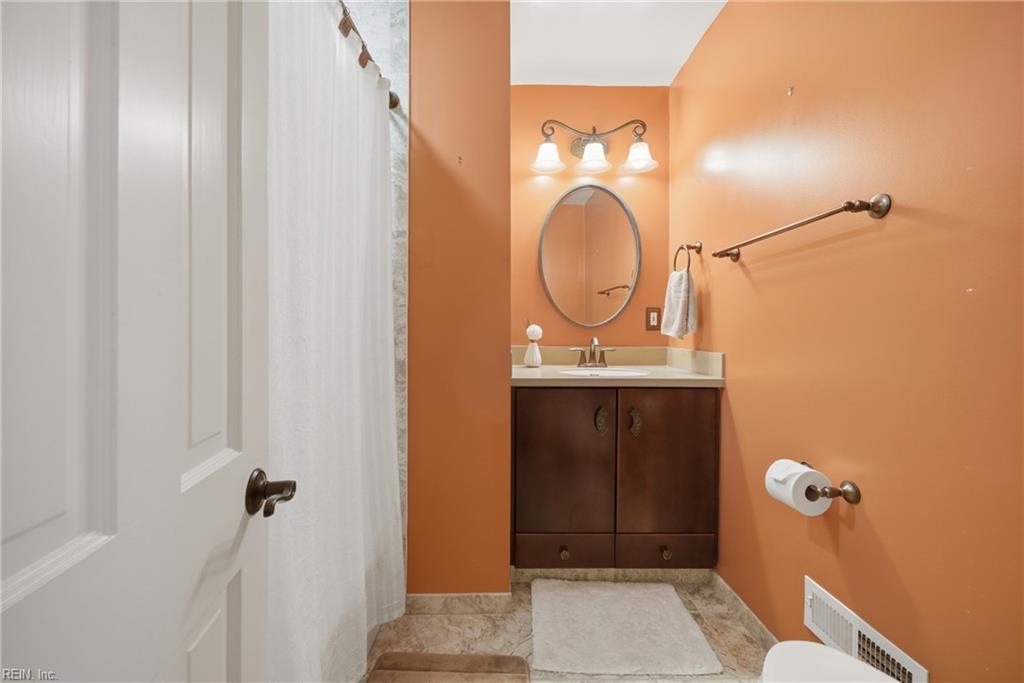 3436 Kings Grant RD