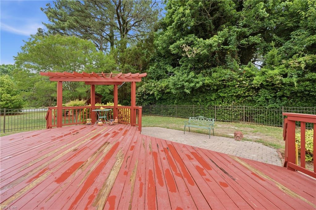 3436 Kings Grant RD