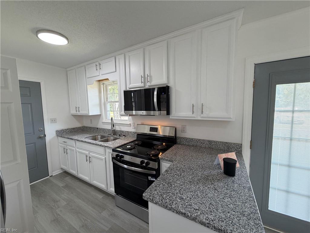 2 Butler Farm RD