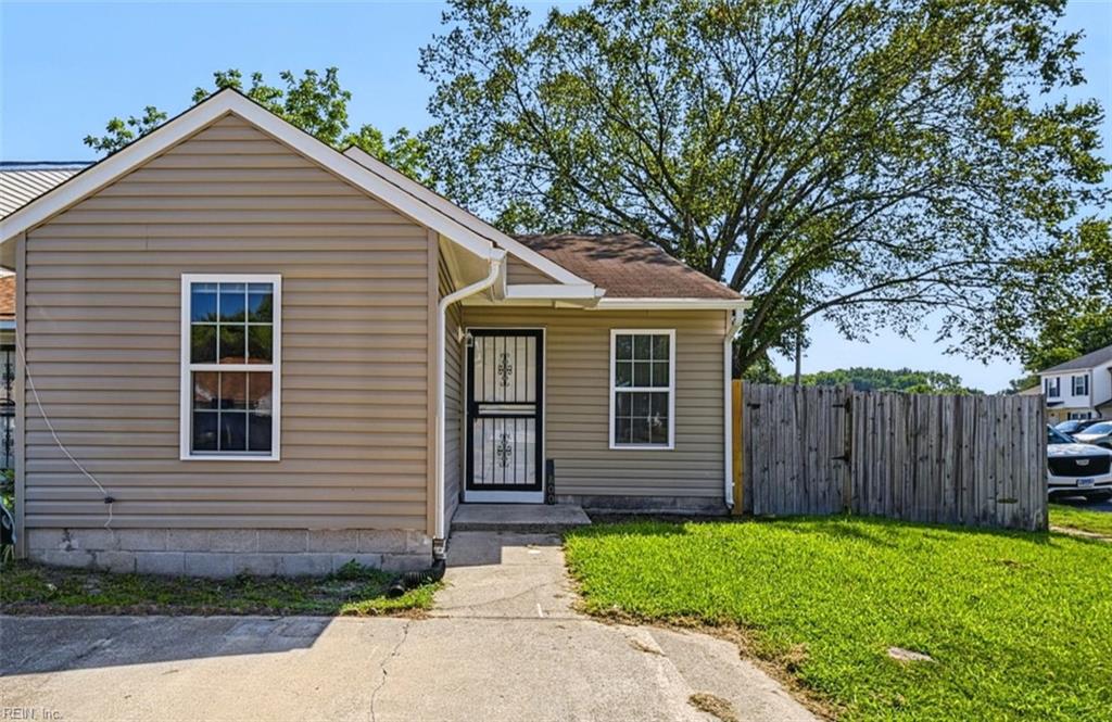 800 Stephanie CT