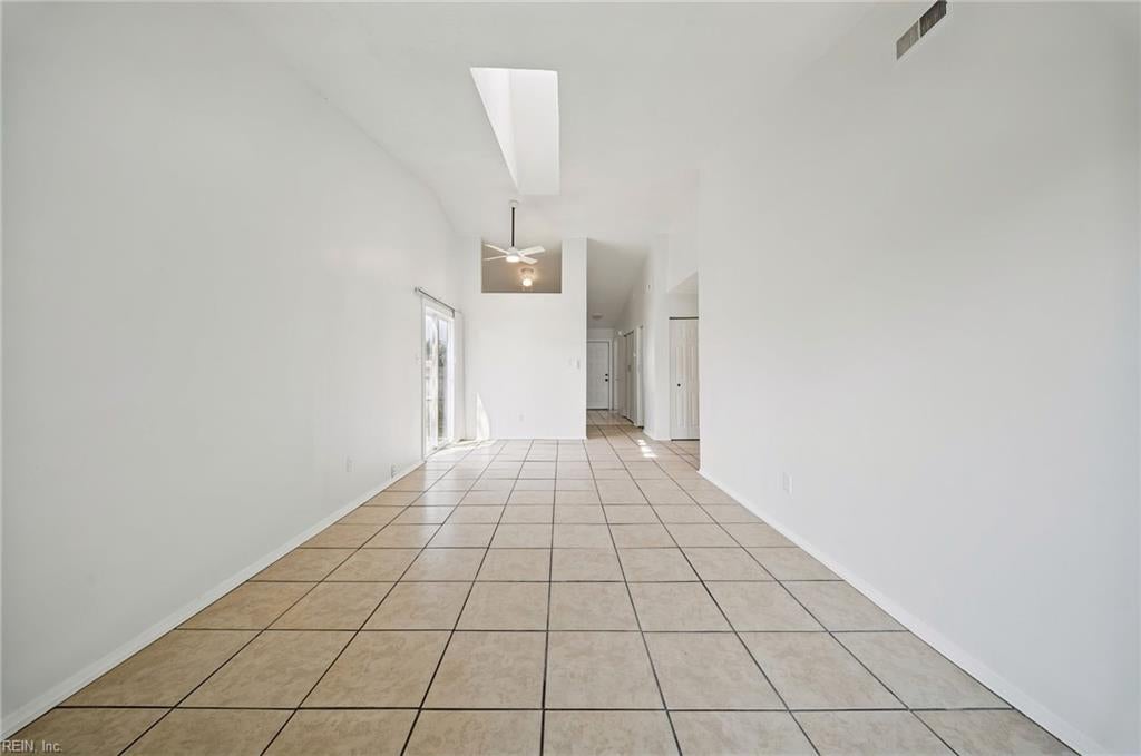 800 Stephanie CT