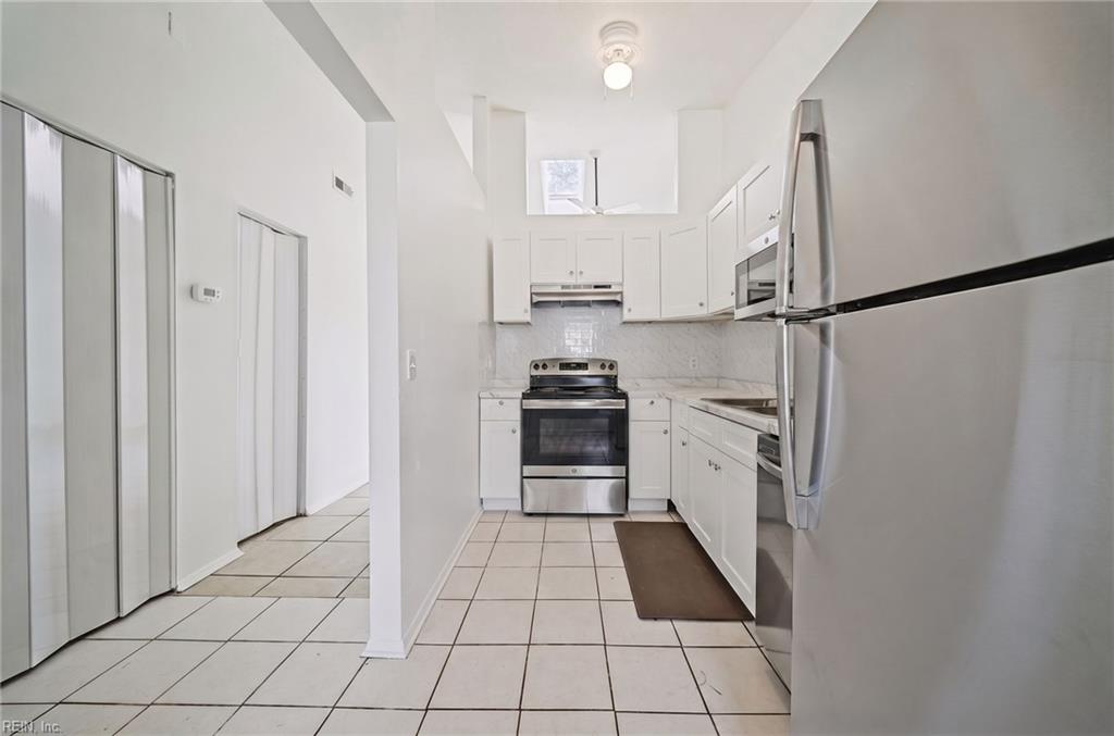 800 Stephanie CT