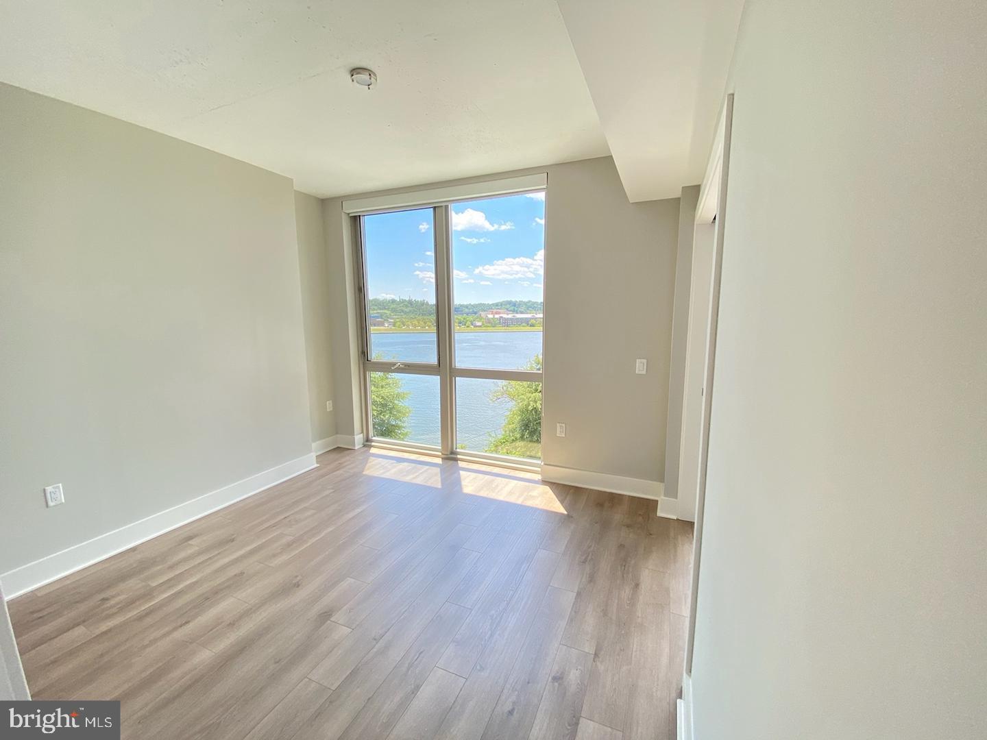 88 V ST SW #602