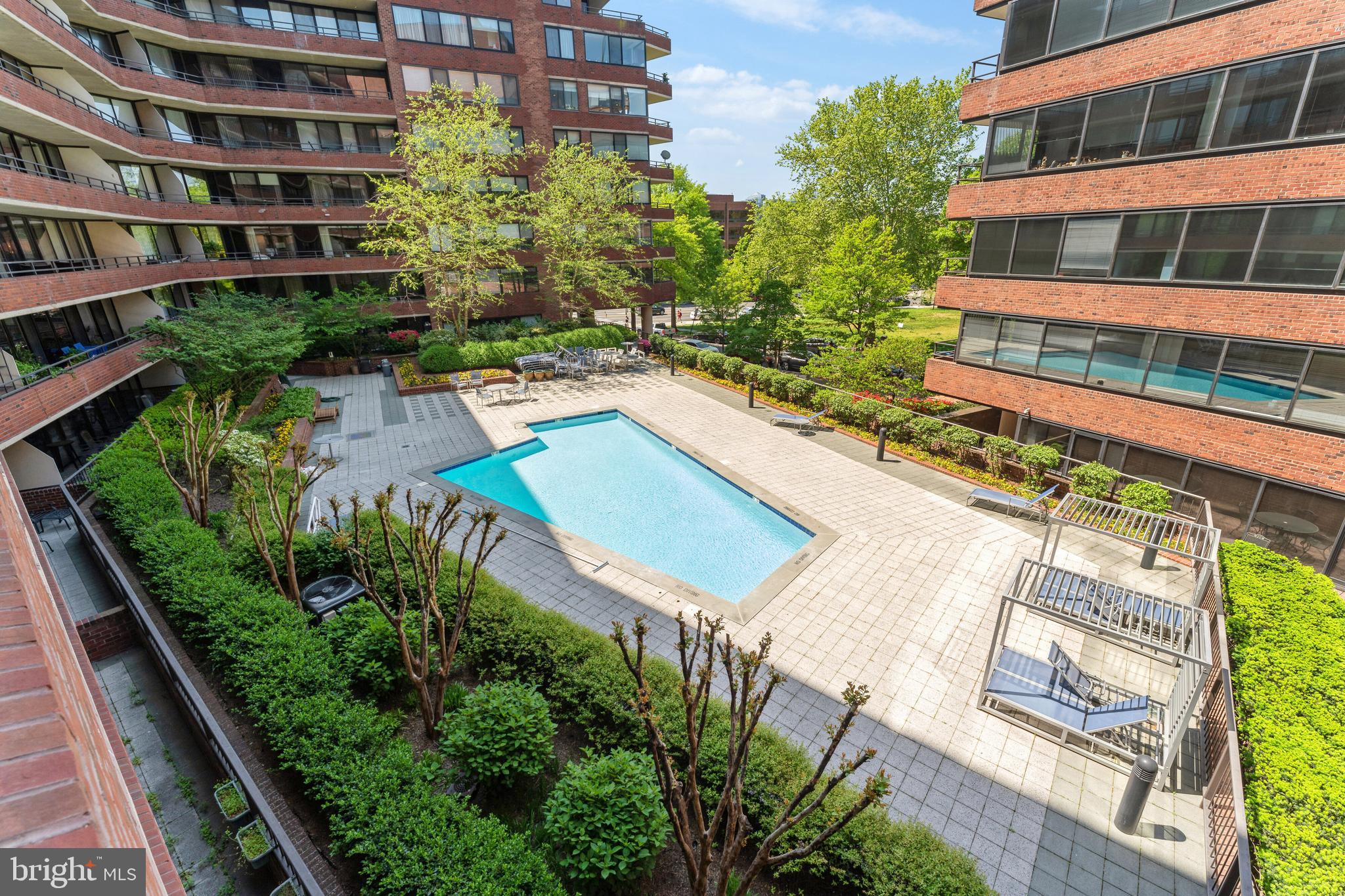 2555 Pennsylvania NW #412