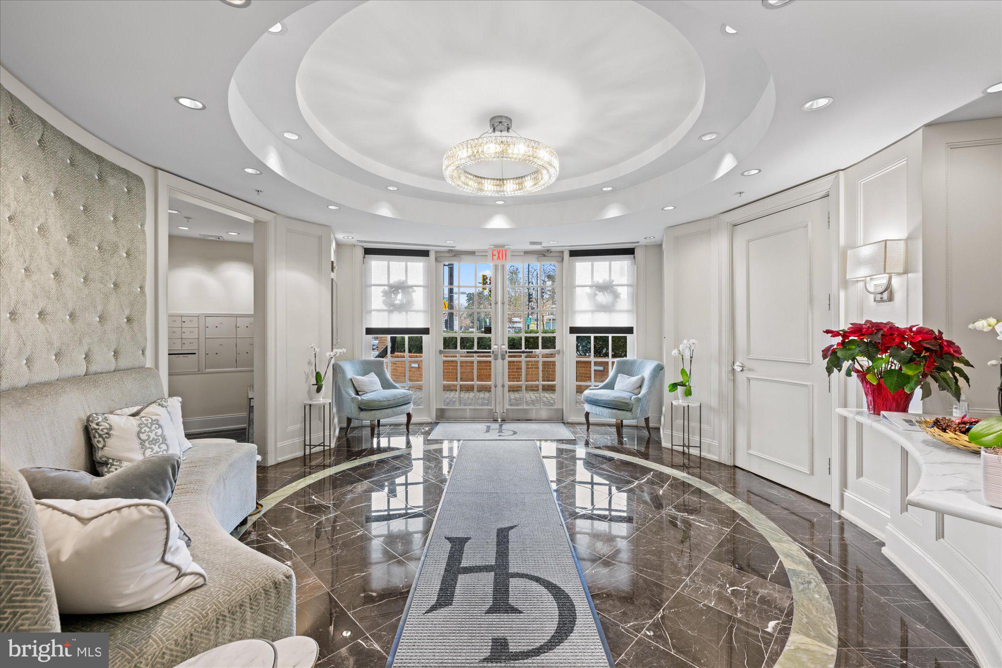 2501 WISCONSIN AVE NW #206