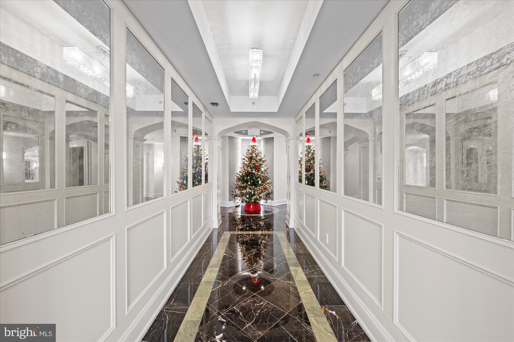 2501 WISCONSIN AVE NW #206