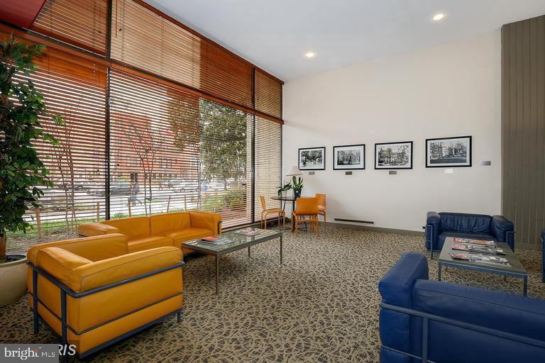 1711 MASSACHUSETTS AVE NW #714