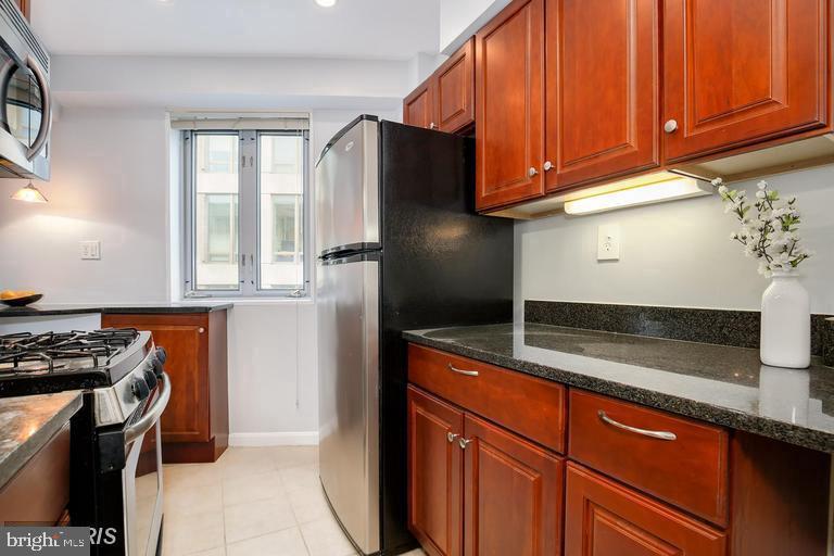 1711 MASSACHUSETTS AVE NW #714