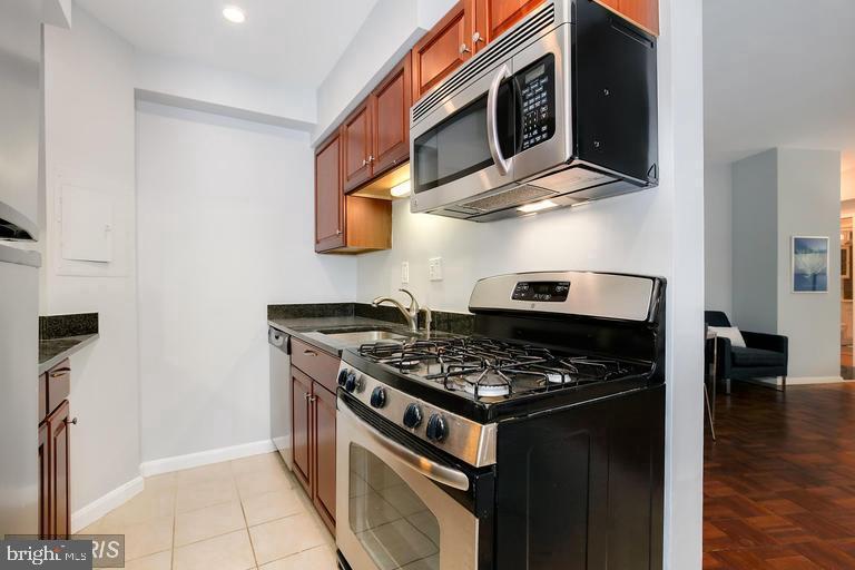 1711 MASSACHUSETTS AVE NW #714