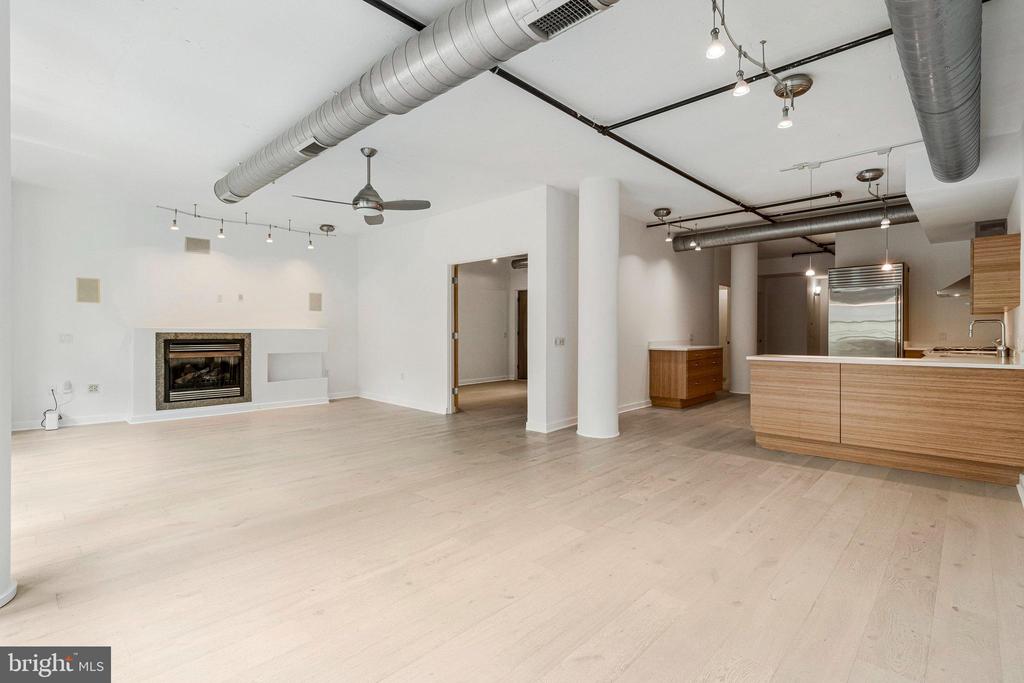 1125 11TH STREET NW 201