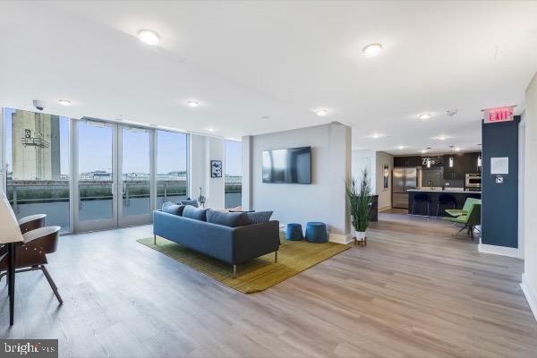 88 V STREET SW 508