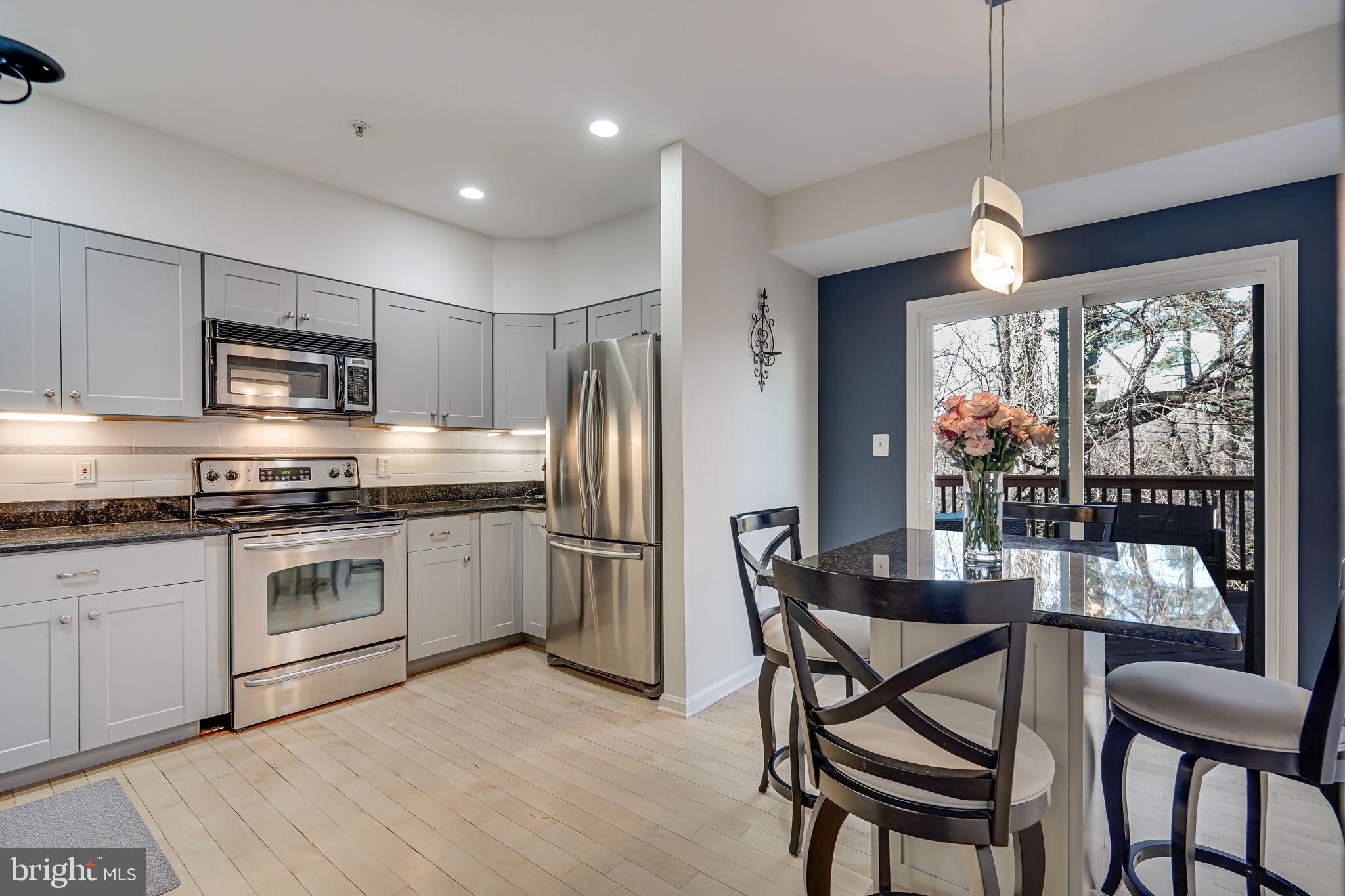 5515 Whitley Park Ter #81