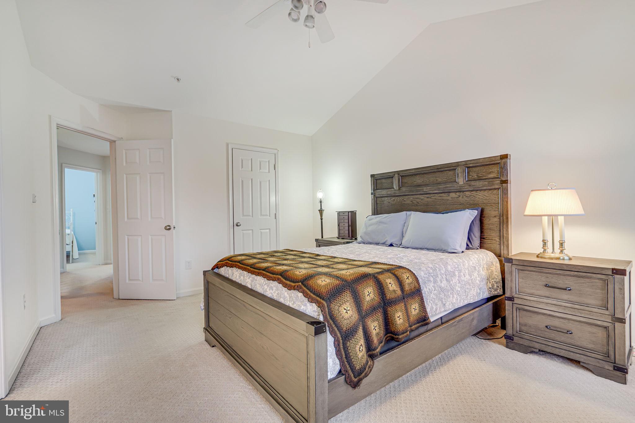 5515 Whitley Park Ter #81