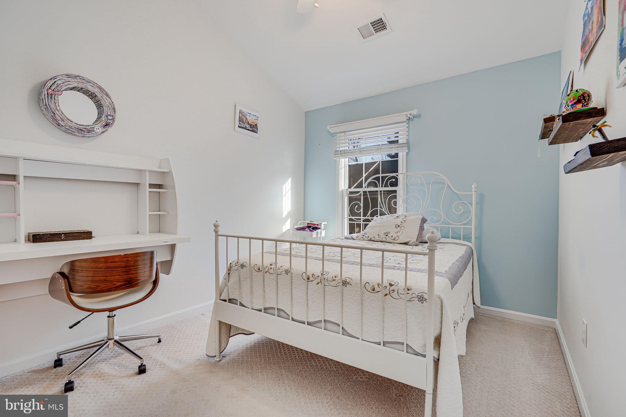 5515 Whitley Park Ter #81