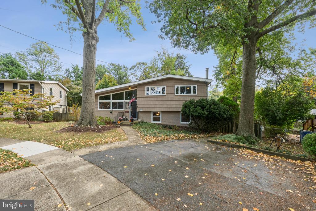 11411 CAM COURT